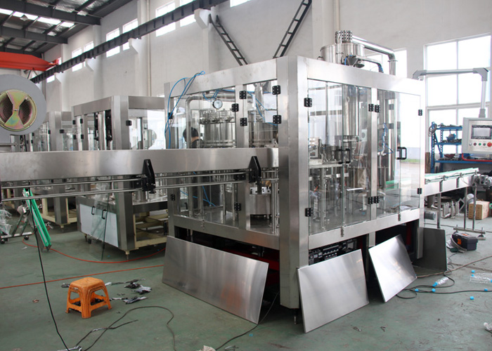 純凈水全自動三合一灌裝機