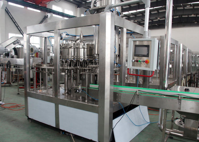 金馬星礦泉水灌裝機(jī)