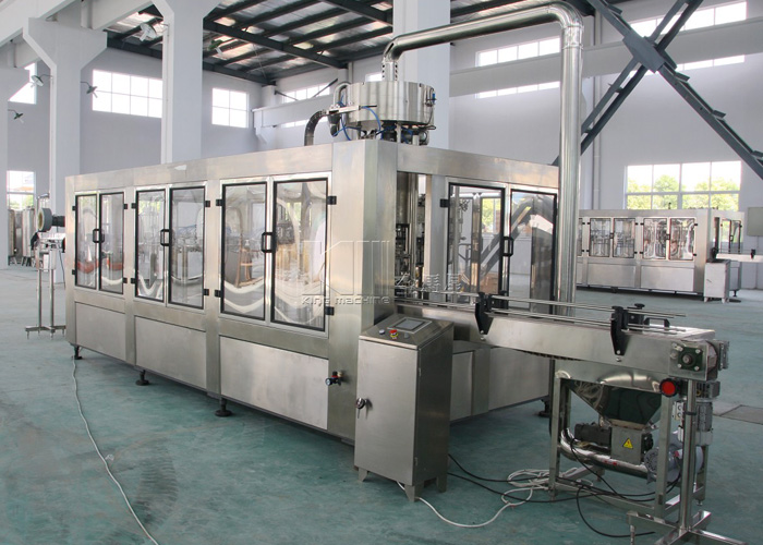 全自動大瓶水灌裝機(jī)